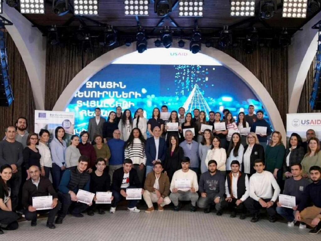 Մեր ուսանողները պատվով են ներկայացրել Ագրարային համալսարանը ջրային ռեսուրսների հեքաթոնում