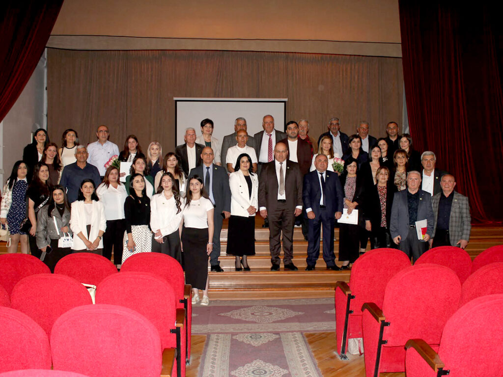 (Հայերեն) Մասնագիտական տոն․ բույսերի պաշտպանների բանակը կուռ է եւ մեծաթիվ