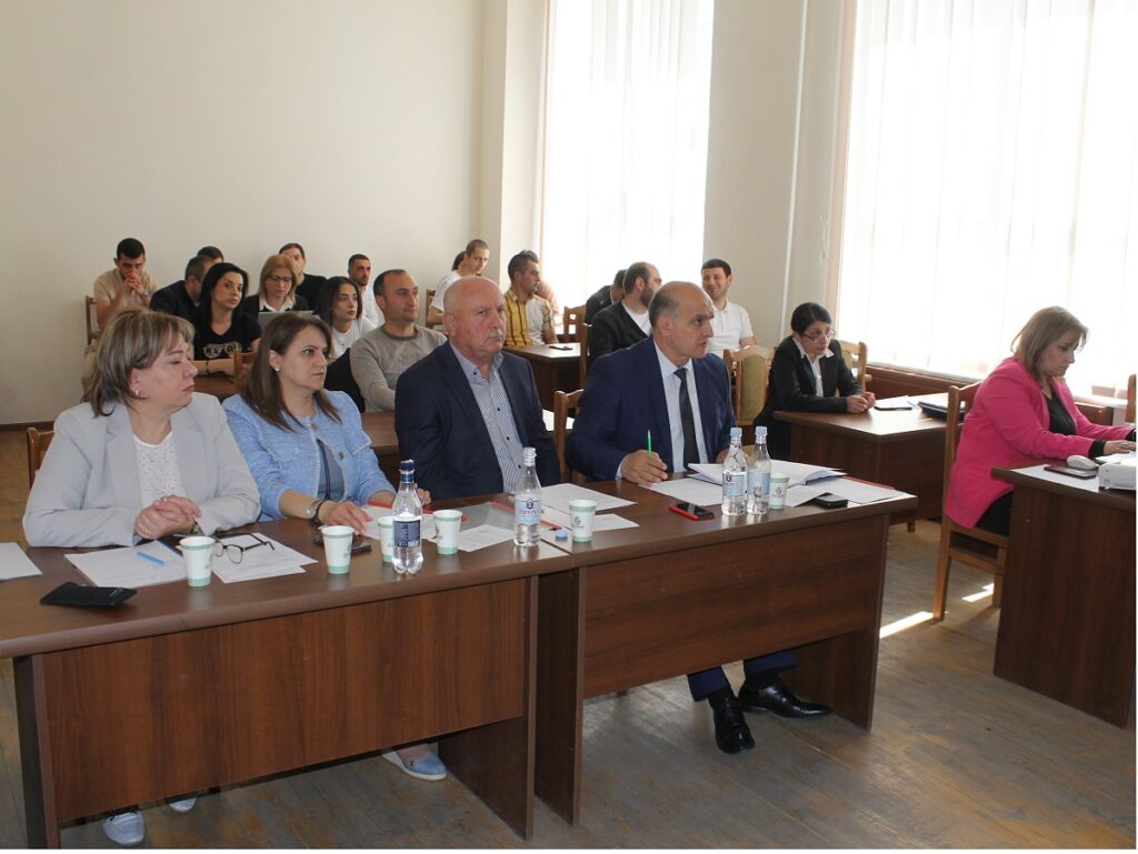 Yerkir.am-ին օգտագործողները չեն հանգստանում