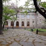 (Հայերեն) ՀԱԱՀ-ն հայտարարում է մրցույթ երեք ֆակուլտետների դեկանների թափուր պաշտոնները զբաղեցնելու համար
