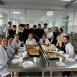 (Հայերեն) ԱՄՎՏ ամբիոնի փորձացուցադրական լաբորատորիաներում սովորական-անսովոր եռուզեռ է․ քոլեջականների արտադրանքը բարձր գնահատվեց