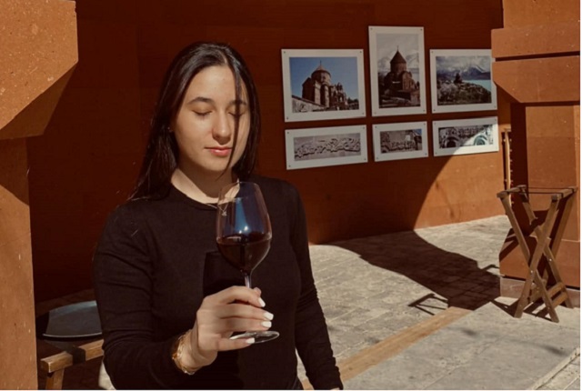 a95b4d79-42dc-4dfe-a311-0bb5d6803cd7 a95b4d79-42dc-4dfe-a311-0bb5d6803cd7