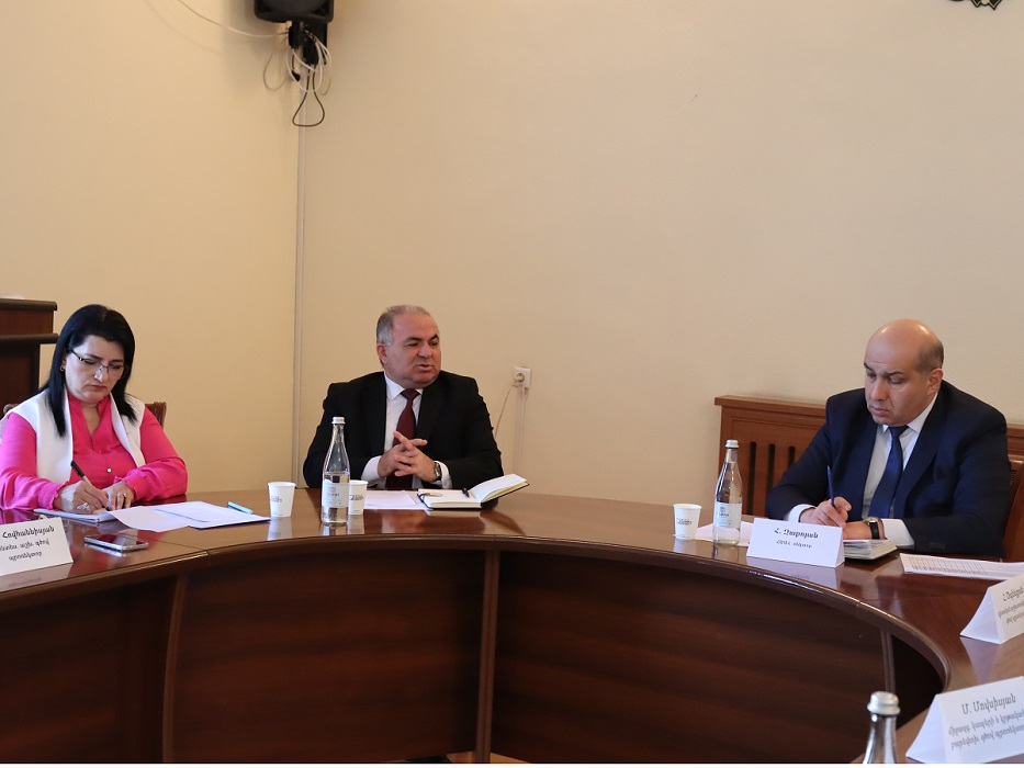 Ռեկտորատի մարտյան նիստը․ վարձավճարների զեղչեր, ուսգործընթացը մասնաճյուղերում, ավարտականներ