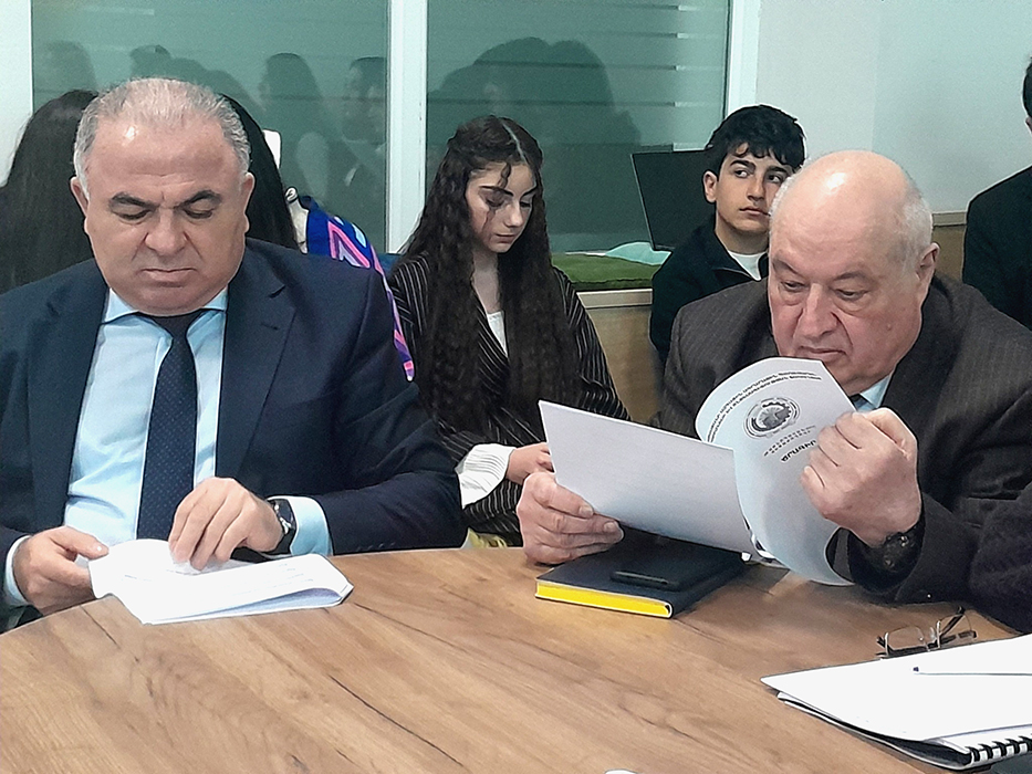 (Հայերեն) ՈՒԳԸ 26-րդ գիտաշրջան․ Տնտեսագիտության ֆակուլտետի առաջին կուրսեցիներն արեցին առաջին, կարեւոր քայլը՝ «անցան Ռուբիկոնը»